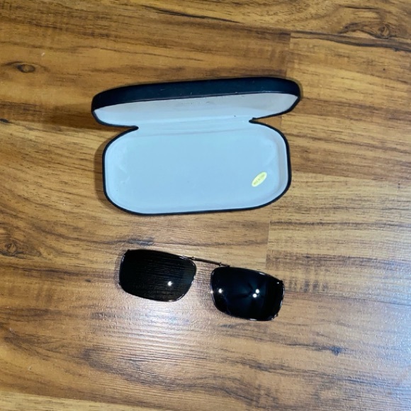 Polar Optics Polarized Clip On Expandable Sunglasses Clam Shell Hard Case 🎉HP🎉 - Picture 2 of 12